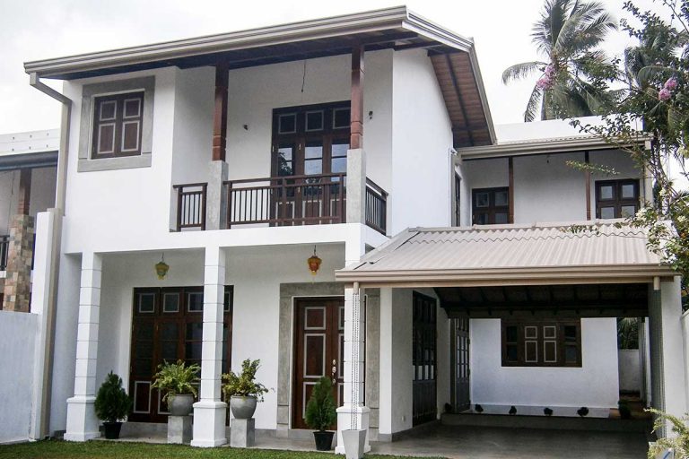 Gutters and Roofing Appliance Suppler and Service Provider Gutters.lk